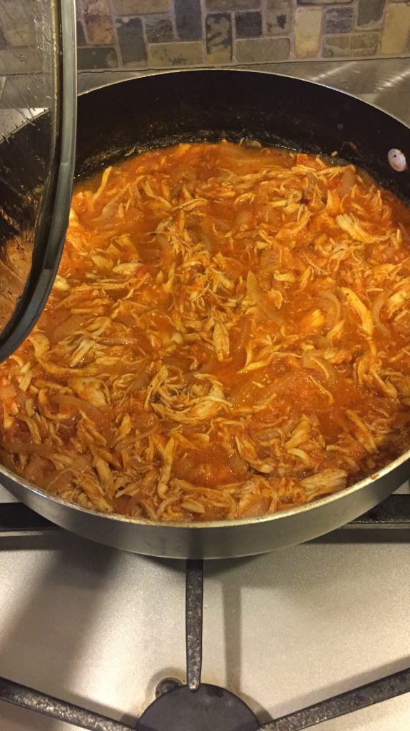 Tinga de pollo - Chicken in chipotle sauce